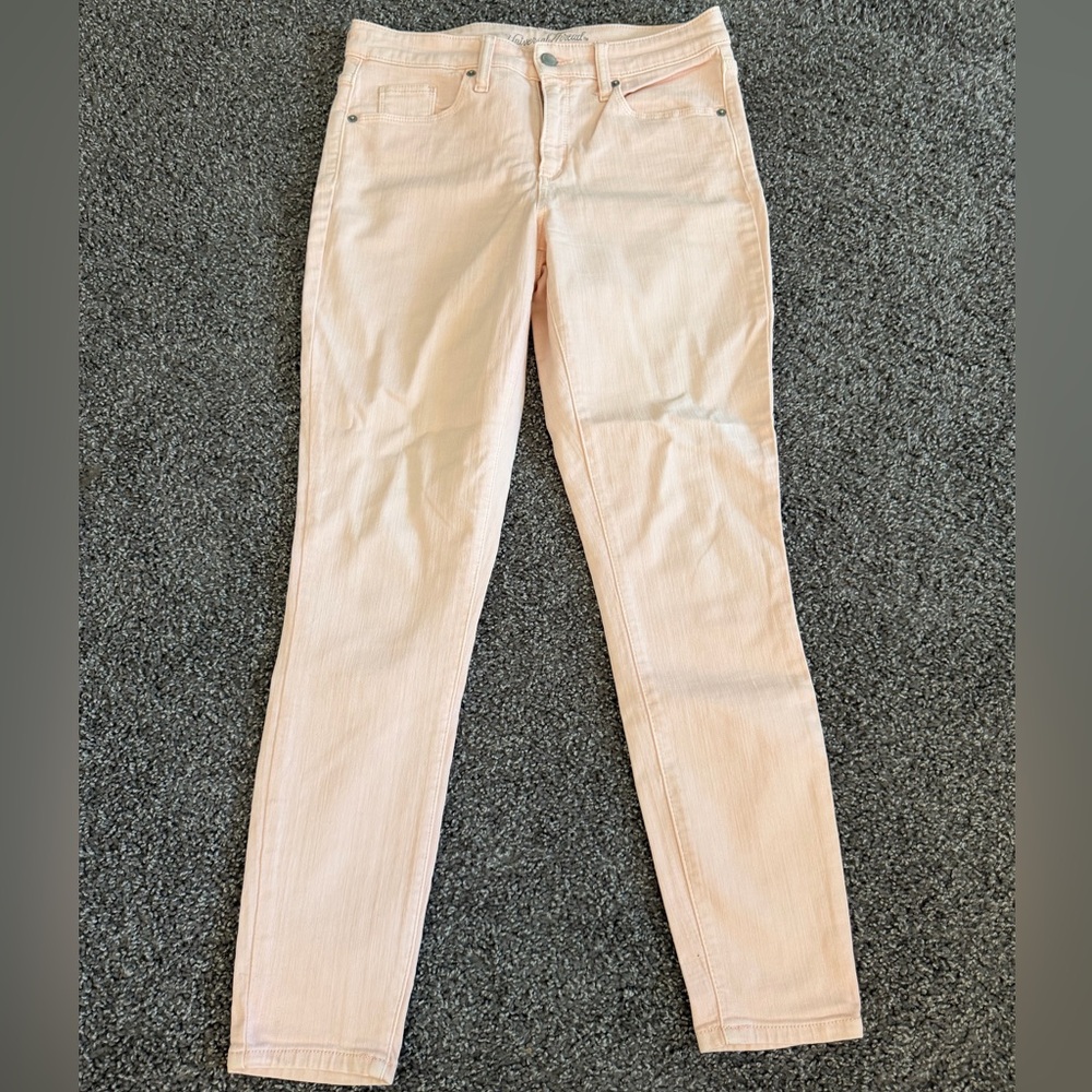 Universal thread light pink peach skinny jeans